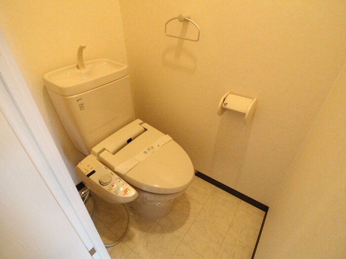 ﾌｨｵﾚ･ﾚｼﾞﾃﾞﾝｽ出島海岸通の物件内観写真