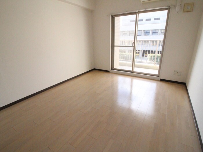 ﾌｨｵﾚ･ﾚｼﾞﾃﾞﾝｽ出島海岸通の物件内観写真