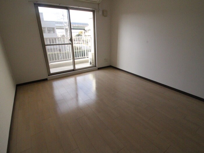 ﾌｨｵﾚ･ﾚｼﾞﾃﾞﾝｽ出島海岸通の物件内観写真