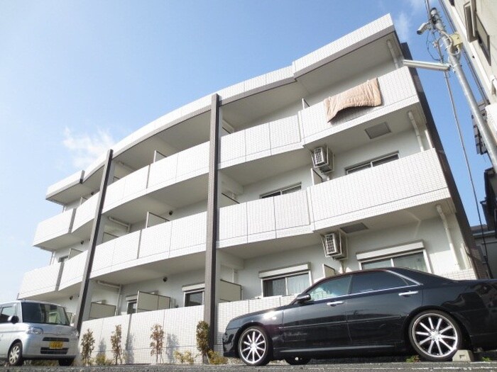 クレメント岡山の物件外観写真