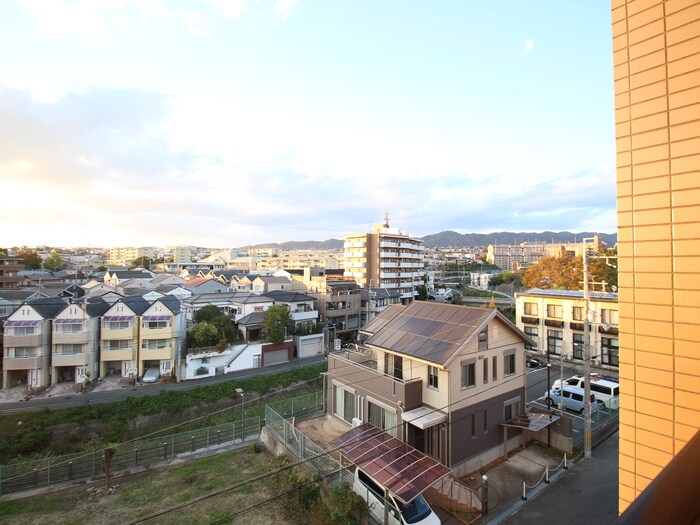ﾌﾟﾘﾑﾍﾞｰﾙ向丘の物件内観写真