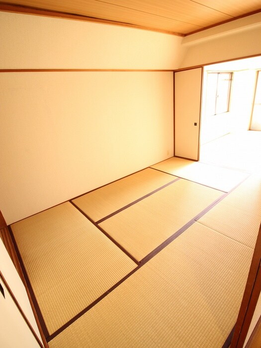 シャトー嵐望Ⅰの物件内観写真