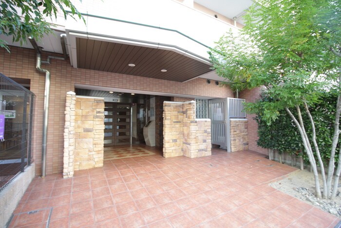 Is Grandeの物件外観写真