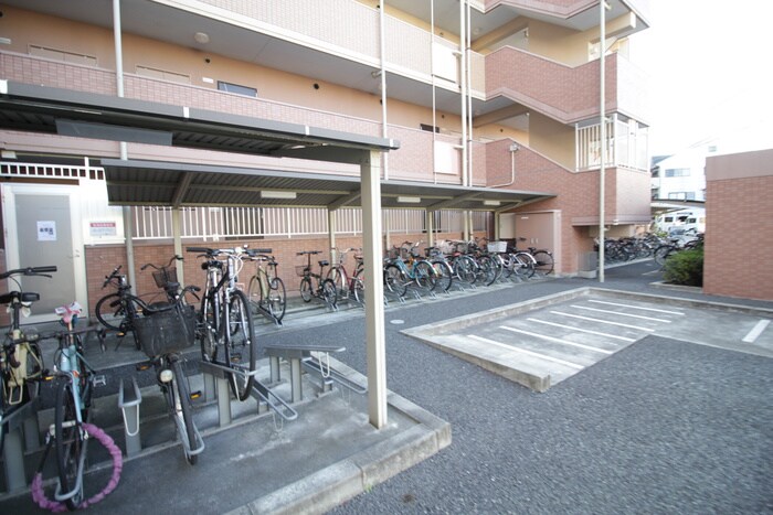 Is Grandeの物件外観写真