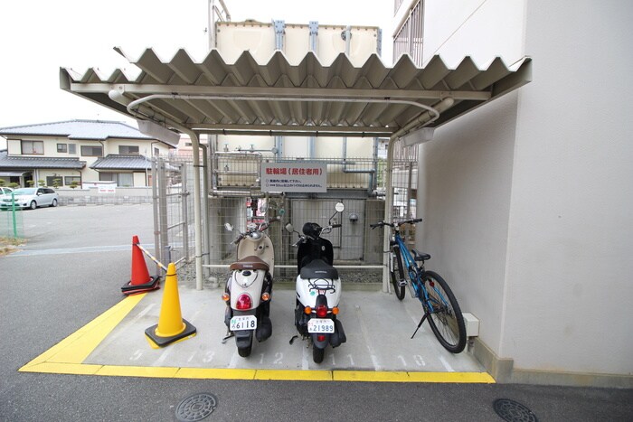 シオン中山の物件外観写真