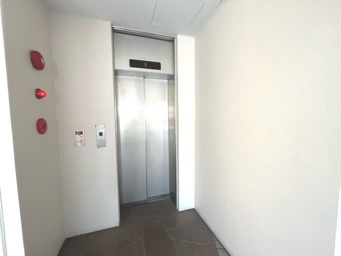 シオン中山の物件外観写真