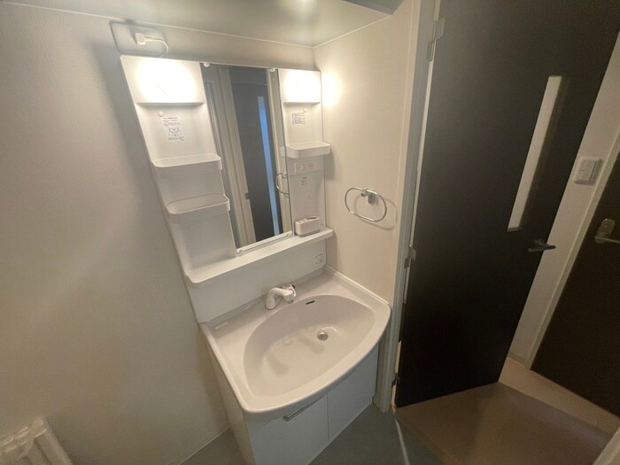 シオン中山の物件内観写真