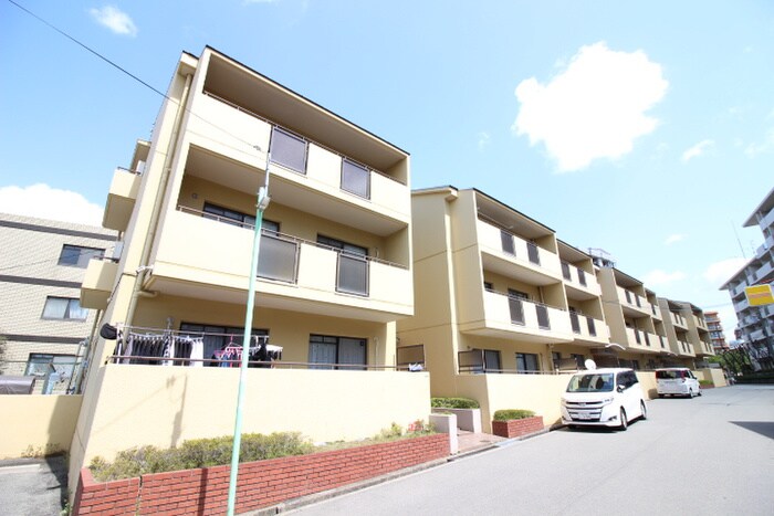 ピアチェーレの物件外観写真