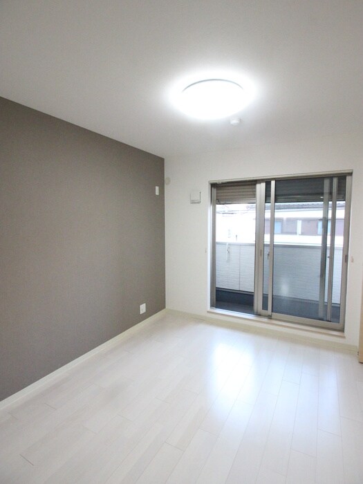 クリエオーレ大久保町の物件内観写真