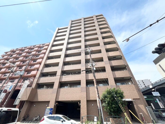 アーデン江坂の物件外観写真