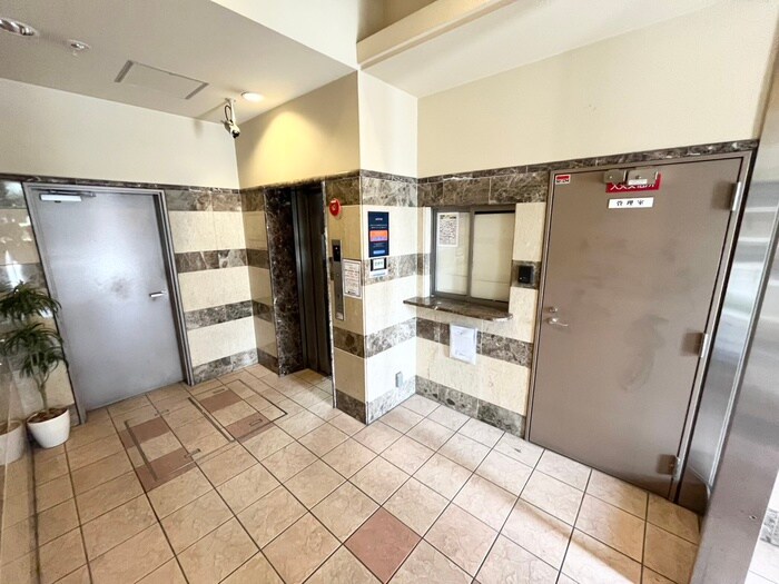 アーデン江坂の物件外観写真