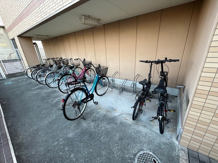 モアナコ－トの物件外観写真