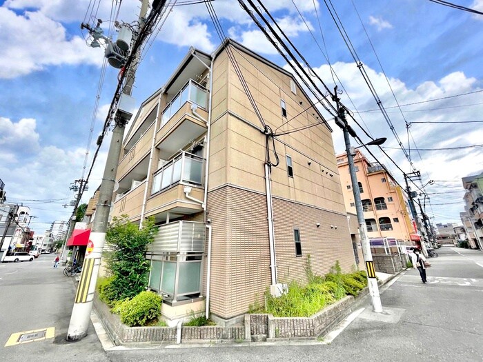 ロネスタ長居西の物件外観写真