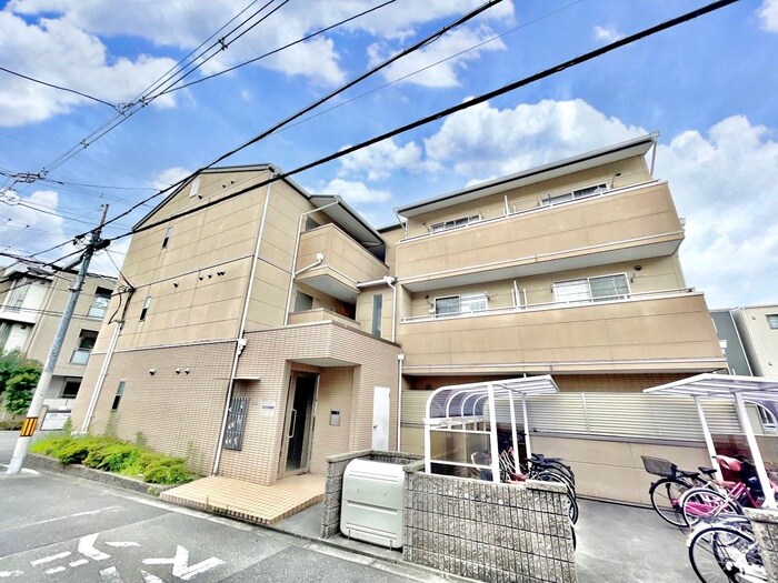 ロネスタ長居西の物件外観写真