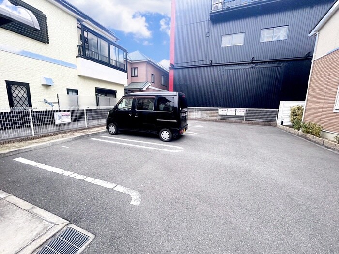 ヴィラ サローネの物件外観写真