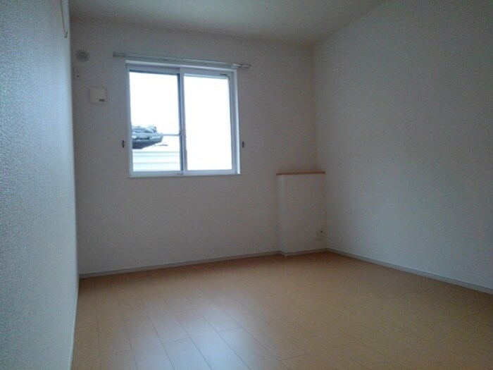 ヴィラ サローネの物件内観写真