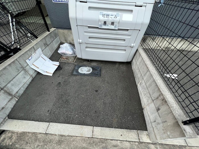 西平野ハイツの物件外観写真