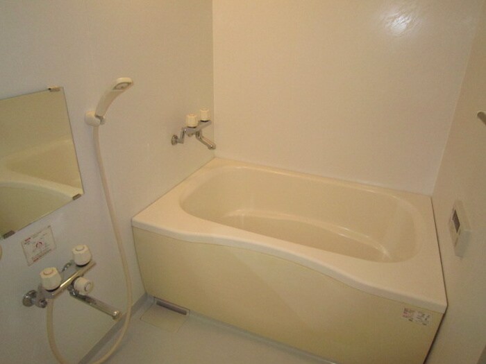 エーデル雲雀丘三番館の物件内観写真