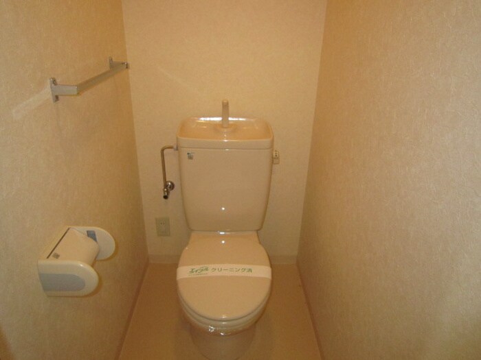 エーデル雲雀丘三番館の物件内観写真