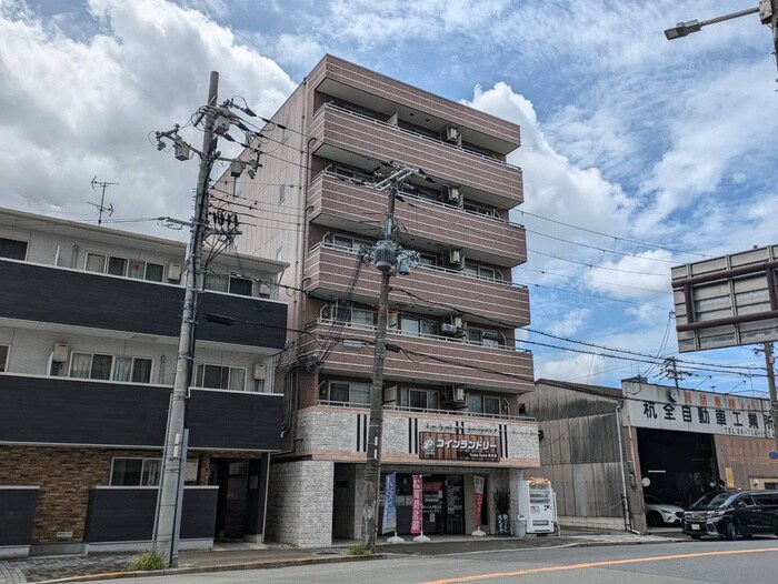 ルミエール杭全の物件外観写真