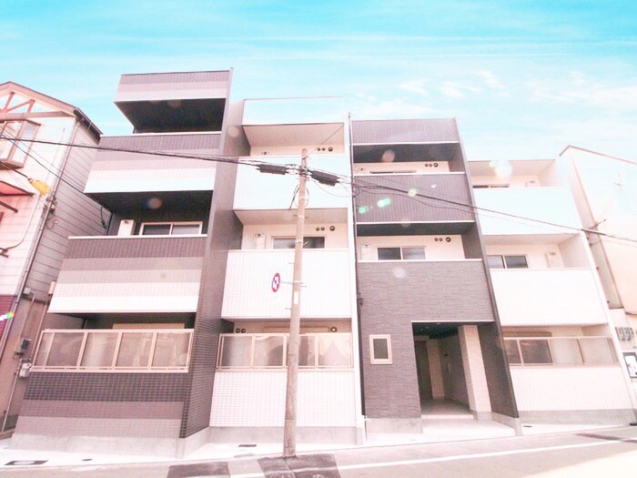 ESCALADEの物件外観写真