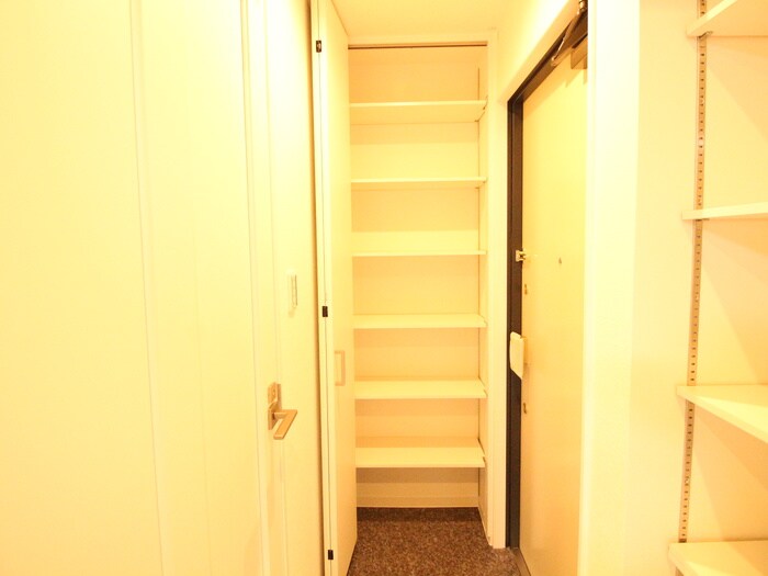 ESCALADEの物件内観写真