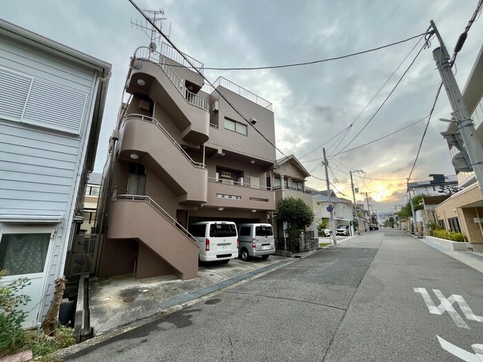 アカツキビルの物件外観写真