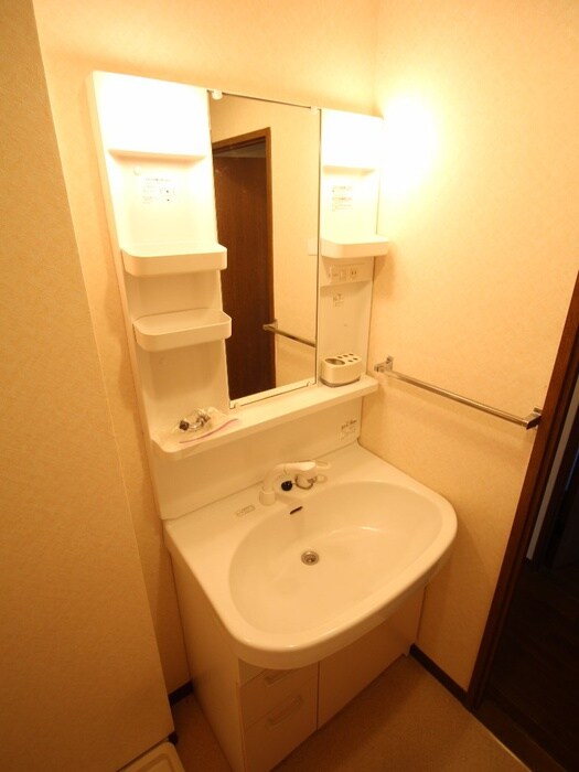 イントラ－ダ９７の物件内観写真