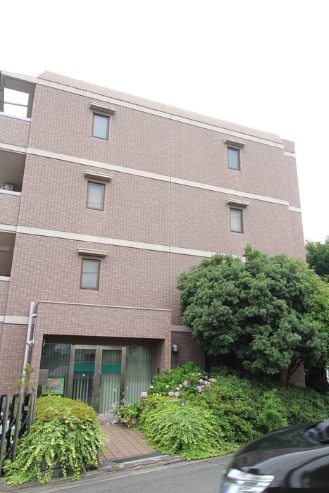 イントラ－ダ９７の物件外観写真