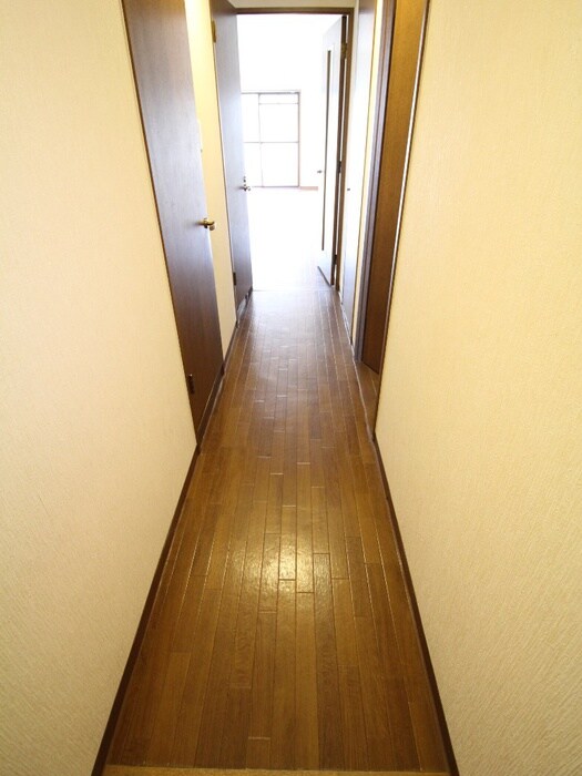 イントラ－ダ９７の物件内観写真