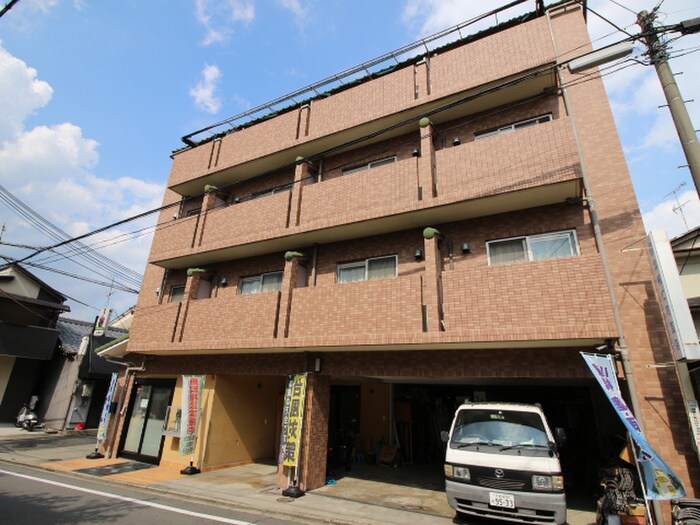 リアライズJR藤森の物件外観写真