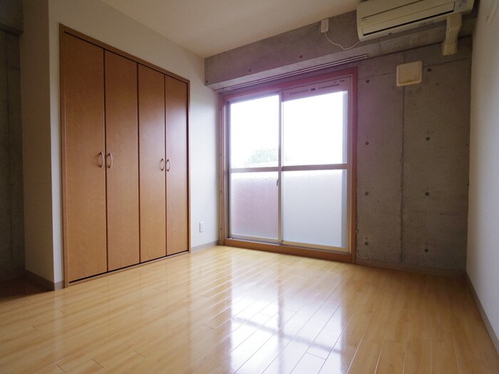 リアライズJR藤森の物件内観写真