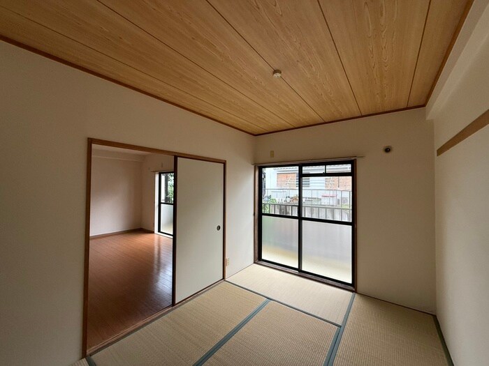 ウェストサイド緑地の物件内観写真