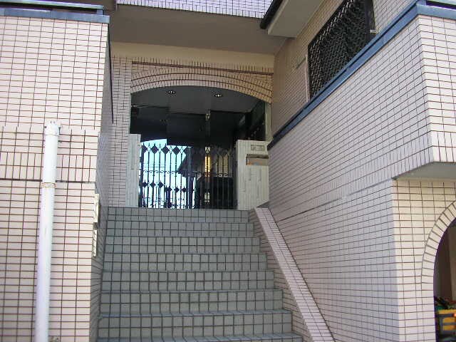 ウェストサイド緑地の物件外観写真