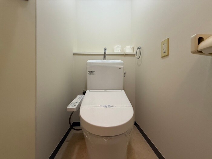 ウェストサイド緑地の物件内観写真