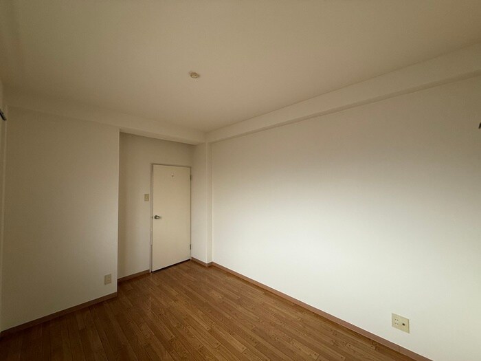 ウェストサイド緑地の物件内観写真