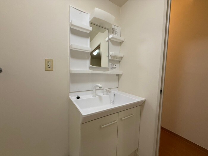 ウェストサイド緑地の物件内観写真