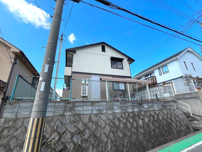 モンマルトルの物件外観写真