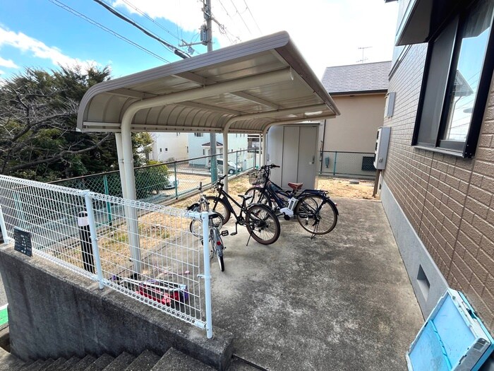 モンマルトルの物件外観写真