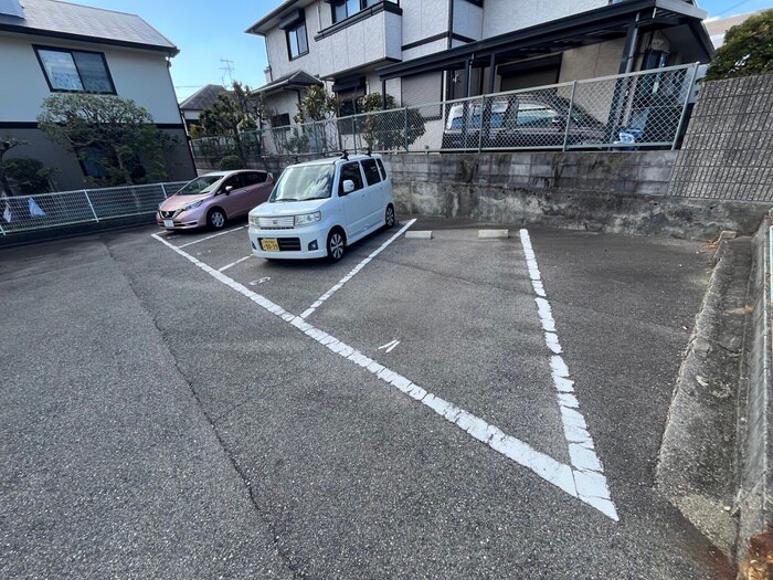 モンマルトルの物件外観写真