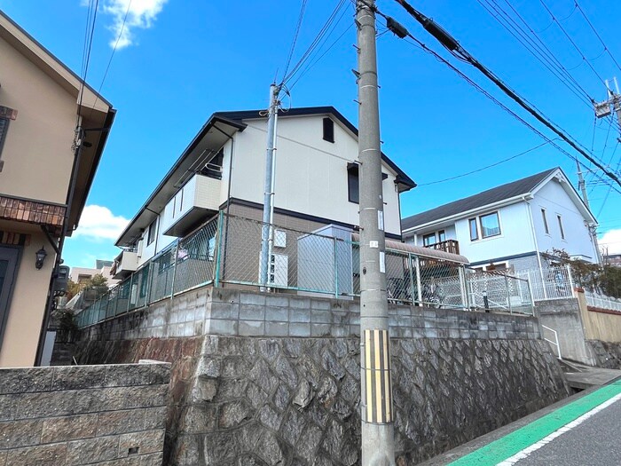 モンマルトルの物件外観写真