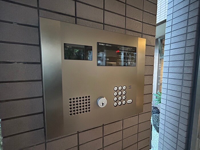 レジデンス八楽の物件外観写真