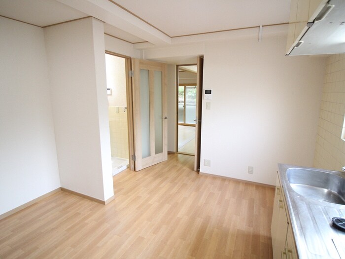 白井マンションの物件内観写真