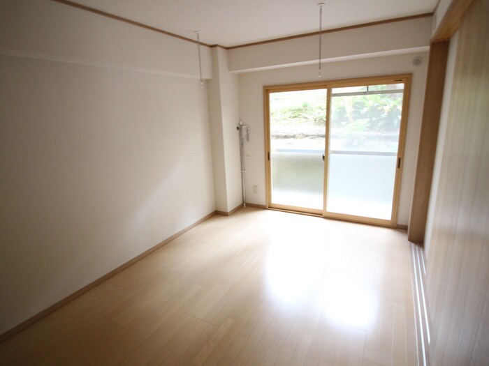 白井マンションの物件内観写真