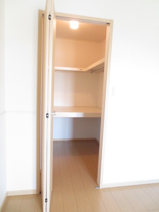 ジョリ－パ－トナ－の物件内観写真