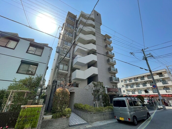 シャロームテラスの物件外観写真