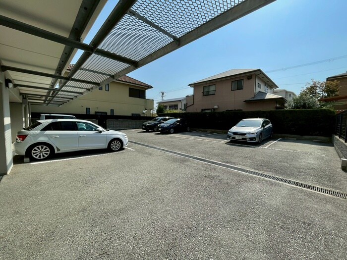 シャロームテラスの物件外観写真