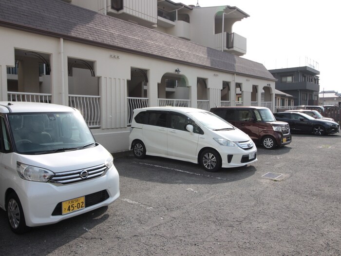 南五月ケ丘ハイツの物件外観写真