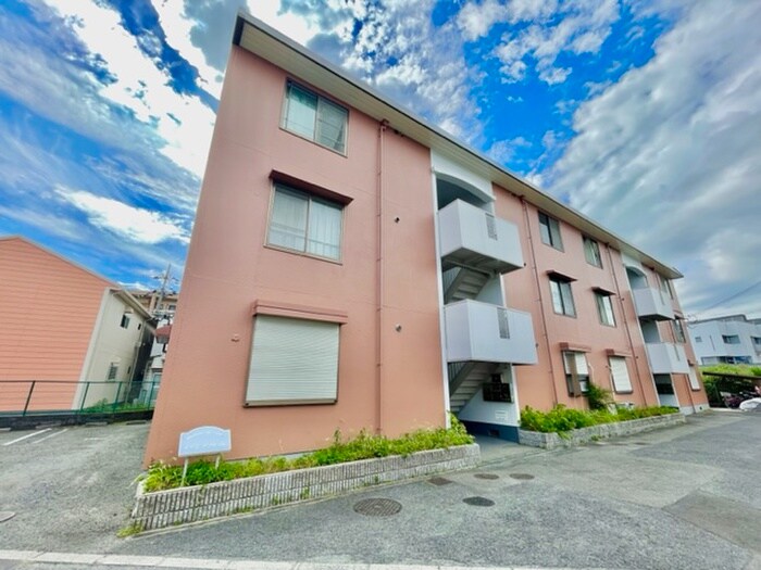 メゾン・デ・クルールの物件外観写真