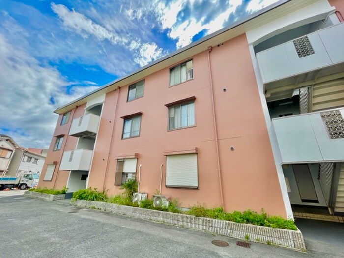 メゾン・デ・クルールの物件外観写真